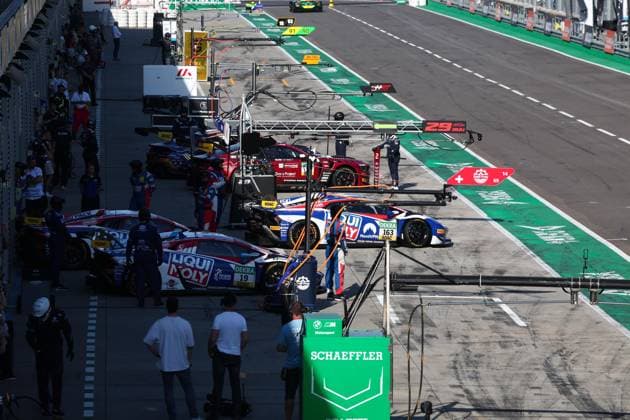 ADAC GT Masters, 5. + 6. Rennen DEKRA Lausitzring 2026 19 Lamborghini Huracan GT3 EVO 2, LIQUI MOLY Team Engstler Motorsport: Ethan Brown, Tim Hütter, 163 Lamborghini Huracan GT3 EVO 2, LIQUI MOLY Team Engstler Motorsport: Jonas Karklys, John Paul Southern - picture by Gruppe C Photography Schipkau DEKRA Lausitzring Germany Copyright: xGruppexCxPhotographyx