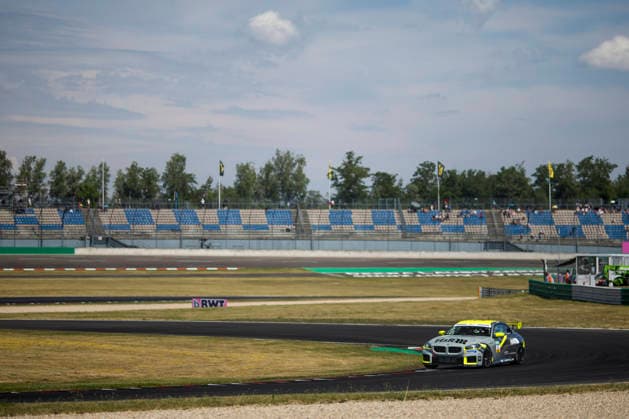BMW M2 Cup, 1. + 2. Rennen DEKRA Lausitzring 2026 2 BMW M2 Racing, Hofor Racing by Bonk Motorsport: Michael Schrey - picture by Gruppe C Photography Schipkau Lausitzring Brandenburg Deutschland Copyright: xGruppexCxPhotographyx