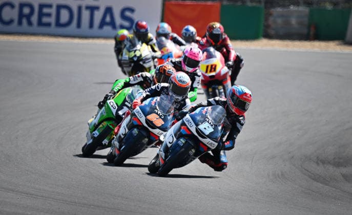 Czech Republic motorcycle Grand Prix, MotoGP World Championship, WM, Weltmeisterschaft Moto3 race, in Brno, Czech Republic, on June 21, 2026. From left Joel Kelso of Australia and Eddie O Shea of Britain. (CTKxPhoto LubosxPavlicek) CTKPhotoP2026062102942  CTKPhotoP2026062102942