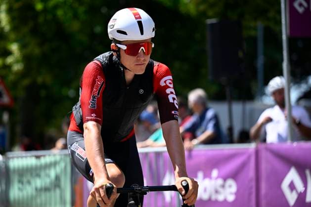 Baloise Belgium Tour 2026 Stage 5 HOEILAART, BELGIUM - JUNE 21 : Berckmoes Jenno (BEL) of Lotto Intermarche before the start of the race during stage 5 of the 95th edition of Baloise Tour of Belgium an UCI ProSeries 2.Pro cycling road race stage for Men Elite of 183.6 km with start in Gingelom and finish in Hoeilaart on June 21, 2026 in Hoeilaart, Belgium, 21 06 2026 ( Motordriver Stephan Boone - Hoeilaart Belgium  Copyright: xTomasxSiskx