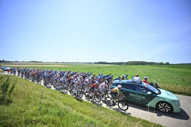 Baloise Belgium Tour 2026 Stage 5 HOEILAART, BELGIUM - JUNE 21 : Illustration picture of the start of the race during stage 5 of the 95th edition of Baloise Tour of Belgium an UCI ProSeries 2.Pro cycling road race stage for Men Elite of 183.6 km with start in Gingelom and finish in Hoeilaart on June 21, 2026 in Hoeilaart, Belgium, 21 06 2026 ( Motordriver Stephan Boone - Hoeilaart Belgium  Copyright: xTomasxSiskx
