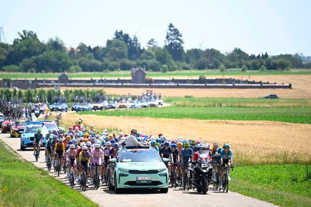 Baloise Belgium Tour 2026 Stage 5 HOEILAART, BELGIUM - JUNE 21 : Illustration picture of the start of the race during stage 5 of the 95th edition of Baloise Tour of Belgium an UCI ProSeries 2.Pro cycling road race stage for Men Elite of 183.6 km with start in Gingelom and finish in Hoeilaart on June 21, 2026 in Hoeilaart, Belgium, 21 06 2026 ( Motordriver Stephan Boone - Hoeilaart Belgium  Copyright: xTomasxSiskx