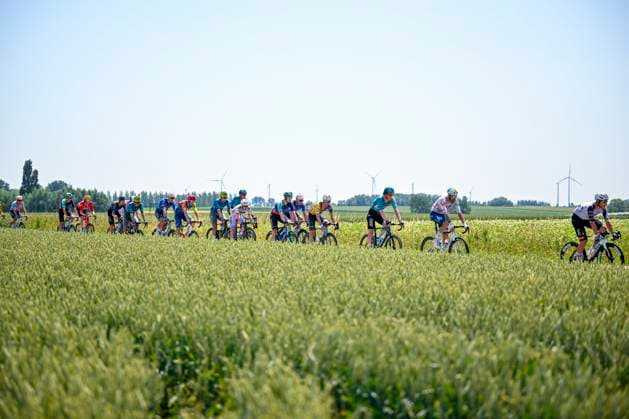 Baloise Belgium Tour 2026 Stage 5 HOEILAART, BELGIUM - JUNE 21 : Illustration picture of the peloton during stage 5 of the 95th edition of Baloise Tour of Belgium an UCI ProSeries 2.Pro cycling road race stage for Men Elite of 183.6 km with start in Gingelom and finish in Hoeilaart on June 21, 2026 in Hoeilaart, Belgium, 21 06 2026 ( Motordriver Stephan Boone - Hoeilaart Belgium  Copyright: xTomasxSiskx