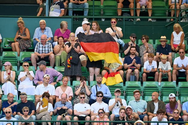 Deutsche Tennis Fans TERRA WORTMANN Open 2026, Tennis, ATP, Tennis Herren Tennis Herren 500, Turnier, Hauptfeld, Finale, Doppel, 21.06.2026, TERRA WORTMANN Open 2026, Tennis, ATP, Tennis Herren 500, Turnier, Hauptfeld, Finale, Doppel, 21.06.2026 Halle *** German tennis fans TERRA WORTMANN Open 2026, Tennis, ATP, Mens 500, Tournament, Main Draw, Final, Doubles, June 21, 2026, TERRA WORTMANN Open 2026, Tennis, ATP, Mens 500, Tournament, Main Draw, Final, Doubles, June 21, 2026, Halle,detected_source_language Copyright: xEibner-Pressefoto RobertxGertzenx EP_RGN