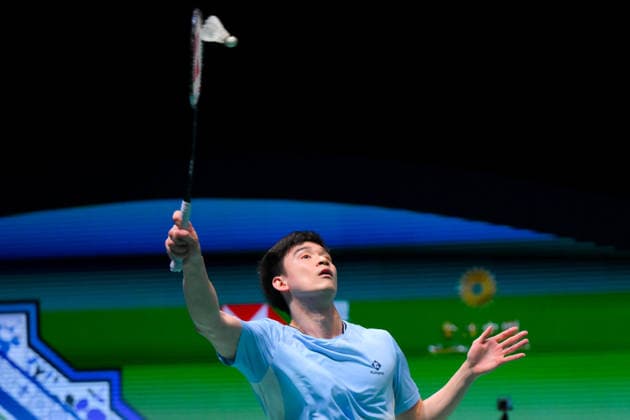(260621) -- MACAO, June 21, 2026 -- Kantaphon Wangcharoen of Thailand hits a return during the men s singles final against Hu Zhean of China at Macao Open badminton tournament 2026 in Macao, south China, June 21, 2026. ) (SP)CHINA-MACAO-BADMINTON-MACAO OPEN 2026-MEN S SINGLES FINAL (CN) CheongxKamxKa 