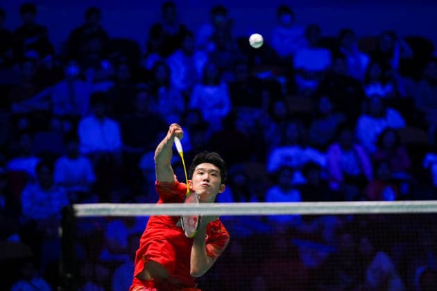 (260621) -- MACAO, June 21, 2026 -- Hu Zhean of China hits a return during the men s singles final against Kantaphon Wangcharoen of Thailand at Macao Open badminton tournament 2026 in Macao, south China, June 21, 2026. ) (SP)CHINA-MACAO-BADMINTON-MACAO OPEN 2026-MEN S SINGLES FINAL (CN) CheongxKamxKa 