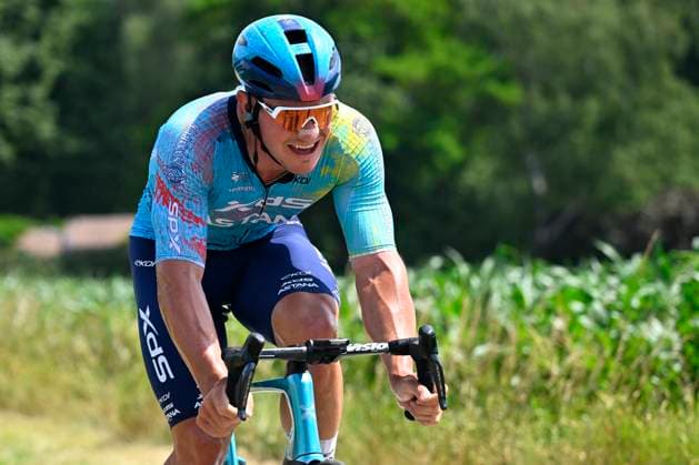 Baloise Belgium Tour 2026 Stage 5 HOEILAART, BELGIUM - JUNE 21 : Syritsa Gleb (RUS) of XDS Astana Team in action during stage 5 of the 95th edition of Baloise Tour of Belgium an UCI ProSeries 2.Pro cycling road race stage for Men Elite of 183.6 km with start in Gingelom and finish in Hoeilaart on June 21, 2026 in Hoeilaart, Belgium, 21 06 2026 ( Motordriver Stephan Boone - Hoeilaart Belgium  Copyright: xTomasxSiskx