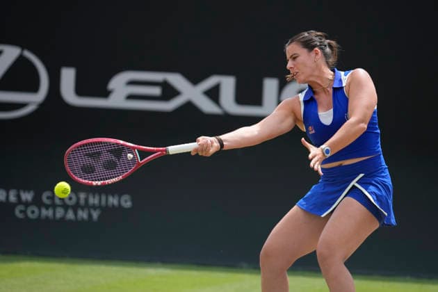 Lexus Nottingham Open - Day Seven Emma Navarro competes during the singles final match at the 2026 Lexus Nottingham Open Women s tennis tournament at the Nottingham Tennis Centre in Nottingham, England, on June 21, 2026. Nottingham United Kingdom  Copyright: xOwenxHammondx originalFilename:hammond-2026lexu260621_npBWX.jpg