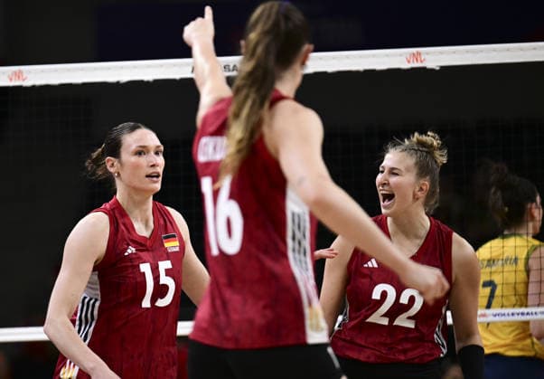 Germany v Brazil - 2026 FIVB Volleyball Women s Nations League ANKARA, TURKIYE - JUNE 21: Players of Germany celebrate after a score during the second-week match between Germany and Brazil in the 2026 FIVB Volleyball Women s Nations League at Ankara Sports Hall in Ankara, Turkiye, on June 21, 2026. Mehmet Futsi Anadolu Ankara Turkey. Editorial use only. Please get in touch for any other usage.  Copyright: x2026xAnadoluxMehmetxFutsix
