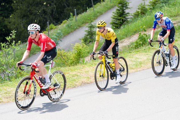 VILLARS-SUR-OLLON, SWITZERLAND - JUNE 21: L-R) Mauro Schmid of Switzerland and Team Jayco AlUla, Bart Lemmen of Netherlands and Team Visma Lease a Bike, Finn Fisher-Black of New Zealand and Red Bull - BORA - hansgrohe in action during the 89th Tour de Suisse 2026 on June 21, 2026 in Villars-sur-Ollon, Switzerland. *** VILLARS SUR OLLON, SWITZERLAND, JUNE 21 Copyright: xJustPictures.ch PascalxvonxBürenx jp-en-EuSpIm-Pavo_Fotografie-01432