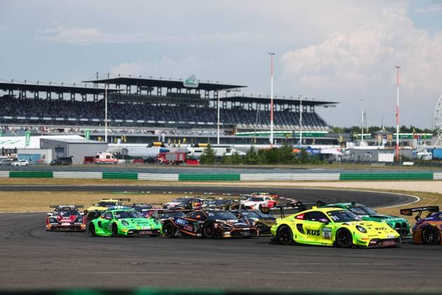 Start, 91 Thomas Preining (A Manthey), Porsche 911 GT3 R Evo, action Photo: Hoch Zwei Klettwitz Germany *** Start, 91 Thomas Preining A Manthey, Porsche 911 GT3 R Evo, action photo at Hoch Zwei, Klettwitz, Germany,detected_source_language