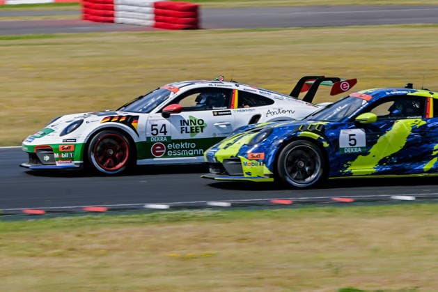 Porsche Sixt Carrera Cup Deutschland, Dekra Lausitzring 2026 21.06.2026 ab 9.00 Uhr Schipkau OT Klettwitz, Dekra Lausitzring Im Foto: 54 Michael Essmann (D) Team75 Bernhard, 05 Sören Spreng (D) GP Elite Porsche Sixt Carrera Cup Deutschland, Dekra Lausitzring 2026 Schipkau OT Klettwitz Brandenburg Deutschland *** Porsche Sixt Carrera Cup Germany, Dekra Lausitzring 2026, June 21, 2026, starting at 9 Copyright: xEHLxMedia MichelxKöhlerx 20262106-Porsche Carrera Cup -Dekra-Lausitzring_021-2