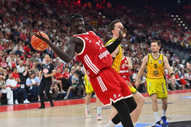 Wenyen GABRIEL (FCB),Aktion, Basketball BBL,Saison 2025 2026 Play Off Finale Spiel 5, FC Bayern Muenchen - Alba Berlin am 21.06.2026 S A P G A R D EN *** Wenyen GABRIEL FCB, Action, Basketball BBL, 2025–2026 Season Playoff Finals Game 5, FC Bayern Munich vs. Alba Berlin on June 21, 2026, S A P G A R D EN,detected_source_language