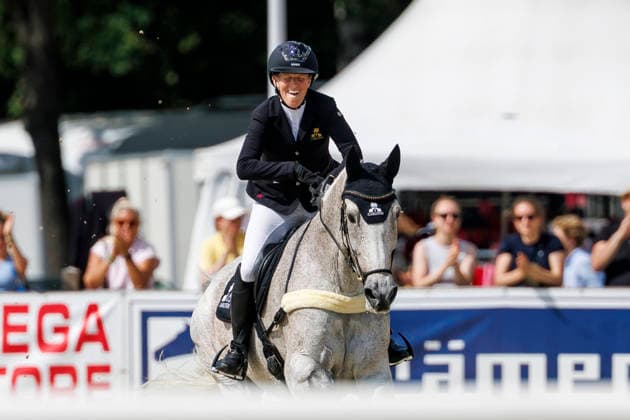 LUHMÜHLEN - Longines Horse Trail 2026, LUHMÜHLEN - Longines Horse Trail 2026 HANSEN-HOTOPP Malin (GER), Carlitos Quidditch K Teilprüfung Springen Show Jumping CCI4*-S Meßmer Trophy Deutsche Meisterschaft 2026 Luhmühlen, Turniergelände 21. June 2026 - *** LUHMÜHLEN Longines Horse Trail 2026, LUHMÜHLEN Longines Horse Trail 2026 HANSEN HOTOPP Malin GER, Carlitos Quidditch K, Show Jumping CCI4 S Meßmer Trophy German Championship 2026, Luhmühlen, competition grounds, June 21, 2026,detected_source_language