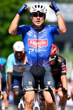 Baloise Belgium Tour 2026 Stage 5 HOEILAART, BELGIUM - JUNE 21 : Philipsen Jasper (BEL) of Alpecin Premier Tech celebrating his victory during stage 5 of the 95th edition of Baloise Tour of Belgium an UCI ProSeries 2.Pro cycling road race stage for Men Elite of 183.6 km with start in Gingelom and finish in Hoeilaart on June 21, 2026 in Hoeilaart, Belgium, 21 06 2026 ( Motordriver Stephan Boone - Hoeilaart Belgium  Copyright: xTomasxSiskx
