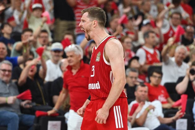 Andreas OBST (FCB), Jubel,Freude,Begeisterung,, Aktion,Einzelbild,angeschnittenes Einzelmotiv,Halbfigur,halbe Figur. Basketball BBL,Saison 2025 2026 Play Off Finale Spiel 5, FC Bayern Muenchen - Alba Berlin am 21.06.2026 S A P G A R D EN *** Andreas OBST FCB, celebration, joy, excitement, action, single frame, cropped single shot, half-length portrait, half-figure, basketball, BBL, 2025–2026 season, playoff finals, Game 5, FC Bayern Munich vs. Alba Berlin on June 21, 2026, SAP GARDEN,detected_source_language