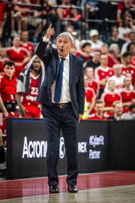Basketball München 21.06.2026 Saison 2025 2026 EasyCredit BBL 1. Bundesliga Playoffs Finale Spiel 5 Männer, Herren FC Bayern München - Alba Berlin Gordon Herbert (München, Trainer) *** Basketball Munich June 21, 2026 2025–2026 Season EasyCredit BBL 1 Bundesliga Playoffs Finals Game 5 Mens, Mens FC Bayern Munich Alba Berlin Gordon Herbert Munich, Coach,detected_source_language