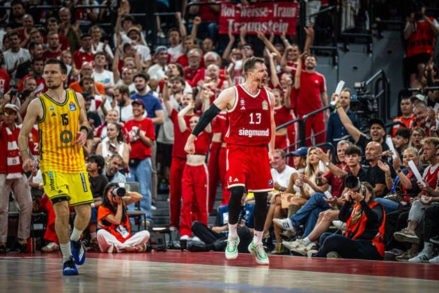 Basketball München 21.06.2026 Saison 2025 2026 EasyCredit BBL 1. Bundesliga Playoffs Finale Spiel 5 Männer, Herren FC Bayern München - Alba Berlin Andreas Obst (München, No.13) Jubel *** Basketball Munich June 21, 2026 2025–2026 Season EasyCredit BBL 1 Bundesliga Playoffs Finals Game 5 Mens, Mens FC Bayern Munich Alba Berlin Andreas Obst Munich, No. 13 Celebrating,detected_source_language