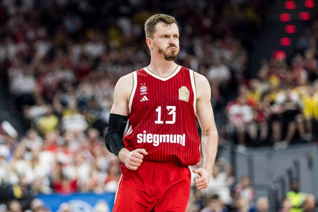 MUNICH, GERMANY - JUNE 21: Andreas Andi Obst (FC Bayern Muenchen, 13) cheering, emotional during the easyCredit Basketball Bundesliga Playoffs Final Game 5 match between FC Bayern Muenchen vs. Alba Berlin at SAP Garden on June 21, 2026 in Munich, Germany. Bavaria Germany Copyright: xSteffiexWunderlx