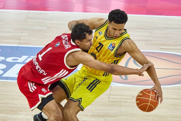 Deutsche Basketball Bundesliga (BBL), FC Bayern München Basketball vs ALBA Berlin, München FC Bayern Basketball, Berlin ALBA, 2026-06-21 in München (SAP Garden) RATAJ Michael (ALBA Berlin Power Forward (PF) Nr21-BER21), DA SILVA Oscar (FC Bayern München Basketball Power Forward (PF) Nr1-FCBB1) sportworld München SAP Garden Bayern Deutschland *** German Basketball Bundesliga (BBL), FC Bayern Munich Basketball vs. ALBA Berlin, Munich FC Bayern Basketball, Berlin ALBA, June 21, 2026, at SAP Garden in Munich