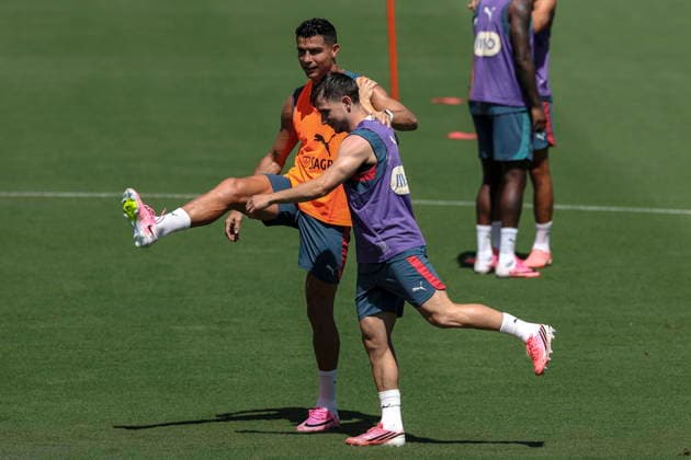 FIFA World Cup, WM, Weltmeisterschaft, Fussball 2026 - Portugal training Portugal s national team, Nationalteam players Cristiano Ronaldo (L) and Francisco Conceicao in action during the training session for the FIFA World Cup 2026 at Garden District Park, in Palm Beach, Florida, USA, 21 June 2026. Palm Beach Florida Estados Unidos  Copyright: xMIGUELxA.xLOPESx
