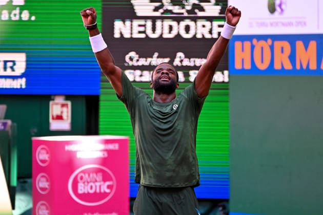 Frances Tiafoe (USA) jubelt nach seinem FInalsieg ueber Taylor Fritz (USA) TERRA WORTMANN Open 2026, Tennis, ATP, Tennis Herren Tennis Herren 500, Turnier, Hauptfeld, Finale, Einzel, 21.06.2026, TERRA WORTMANN Open 2026, Tennis, ATP, Tennis Herren 500, Turnier, Hauptfeld, Finale, Einzel, 21.06.2026 Halle *** Frances Tiafoe (USA) celebrates after his final victory over Taylor Fritz (USA) at the TERRA WORTMANN Open 2026, Tennis, ATP, Mens 500, Tournament, Main Draw, Final, Singles, June 21, 2026, TERRA WORTMANN Open 2026, Tennis, ATP, Men’s 500, Tournament, Main Draw, Final, Singles, June 21, 2026, Indoor,detected_source_language Copyright: xEibner-Pressefoto RobertxGertzenx EP_RGN