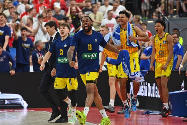 Spieelr Alba,Jubel,Freude,Begeisterung,. Basketball BBL,Saison 2025 2026 Play Off Finale Spiel 5, FC Bayern Muenchen - Alba Berlin am 21.06.2026 S A P G A R D EN *** Alba game, celebration, joy, excitement, BBL basketball, 2025–2026 season playoff finals, Game 5, FC Bayern Munich vs. Alba Berlin on June 21, 2026, S A P G A R D EN,detected_source_language