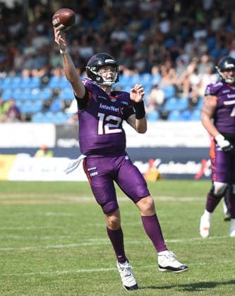 21.06.2026, xhbx, American Football EFA European Football Alliance, Frankfurt Galaxy - Prague Lions v.l. Ethan Garbers (Frankfurt Galaxy) (DFL DFB REGULATIONS PROHIBIT ANY USE OF PHOTOGRAPHS as IMAGE SEQUENCES and or QUASI-VIDEO) Frankfurt am Main *** June 21, 2026, xhbx, American Football, EFA (European Football Alliance), Frankfurt Galaxy vs. Prague Lions, Ethan Garbers, Frankfurt Galaxy, DFL, DFB. REGULATIONS PROHIBIT ANY USE OF PHOTOGRAPHS AS IMAGE SEQUENCES AND OR QUASI-VIDEO. Frankfurt am Main,detected_source_language