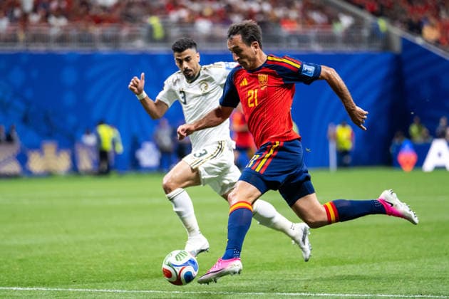 260621 Ali Lajami of Saudi Arabia and Mikel Oyarzabal of Spain during the FIFA World Cup, WM, Weltmeisterschaft, Fussball 2026 football match between Spain and Saudi Arabia on June 21, 2026 in Atlanta. Photo: Ludvig Thunman BILDBYRAN kod LT LT0806 fotboll football soccer fotball vm fotbolls-vm fotball-vm fotbolls-vm 2026 fifa world cup 2026 day 11 bbeng *** June 21, 2026  Copyright: LUDVIGxTHUNMAN BB260621LT068