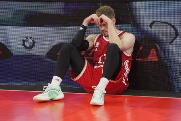 Enttaeuscht . . . Bayerns 13 Andreas OBST. Basketball, Bayern - Berlin. Bundesliga, FC Bayern Basketball - Alba Berlin, Playoff Finale, 5.Spiel, Saison 2025-2026, 21.06.2026, in Muenchen, S A P G A R D E N, Deutschland. Quelle Copyright Credit : Oryk HAIST *** Disappointing for Bayerns No. 13 Andreas OBST Basketball, Bayern Berlin Bundesliga, FC Bayern Basketball vs. Alba Berlin, Playoff Finals, Game 5, 2025–2026 Season, June 21, 2026, in Munich, S A P G A R D E N, Germany Source Copyright Credit Oryk HAIST,detected_source_language xBASKETBALL-BAYERN-BERLINx