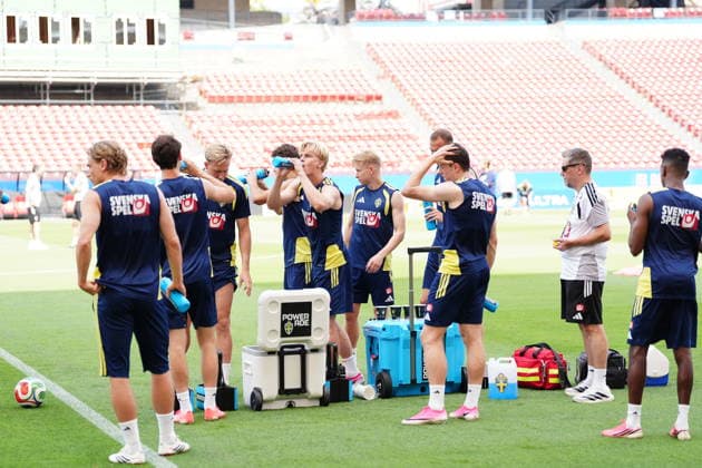 DALLAS, USA 20260621 The men s national team, Nationalteam trains on Sunday at Toyota Stadium ahead of the group stage match against Japan during the World Cup. ***The image is included in the SPORTS PACKAGE. For others PAID IMAGE*** DALLAS USA x9200x *** DALLAS, USA 20260621 The mens national team trains on Sunday at Toyota Stadium ahead of their group stage match against Japan during the World Cup This image is included in the SPORTS PACKAGE. For others, PAID IMAGE DALLAS, USA x9200x,detected_source_language  Copyright: xBjörnxLarssonxRosvall TTx WORLD CUP TRAINING