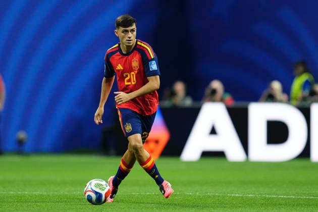 Spain v Saudi Arabia: Group H - FIFA World Cup, WM, Weltmeisterschaft, Fussball 2026 Pedri Gonzalez of Spain drives the ball during the FIFA World Cup 2026 Group H match between Spain and Saudi Arabia at Atlanta Stadium on June 21, 2026 in Atlanta, Georgia. Atlanta GA United States  Copyright: xJosexBretonx originalFilename:bretonhernandez-spainvsa260621_npPpE.jpg