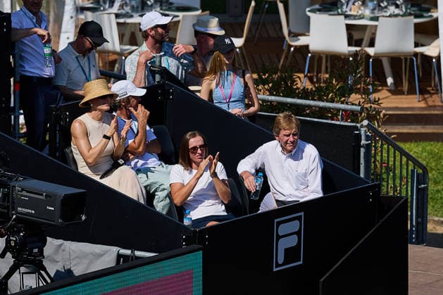 June 21, 2026, Bad Homburg, Hessen, Deutschland: Tennis: Bad Homburg Open, Abschiedsspiel von A. Kerber, Kerber (Deutschland) - Ivanovic (Serbien): Iga Swiatek, Dietloff von Arnim schauen das Match Tennis 2026: Bad Hombug Open - WTA500: KERBER 6:3 7:5 IVANOVIC  - ZUMAs343 20260621_zsp_s343_165 Copyright: xMathiasxSchulzx