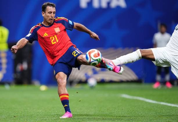 Spain v Saudi Arabia - FIFA World Cup, WM, Weltmeisterschaft, Fussball 2026 - Group H ATLANTA, USA - JUNE 21: Mikel Oyarzabal (21) of Spain shoots during the 2026 FIFA World Cup First Stage Group H match between Spain and Saudi Arabia at Mercedes-Benz Stadium (Atlanta Stadium) in Atlanta, Georgia, United States on June 21, 2026. Jose Hernandez Anadolu Georgia United States. Editorial use only. Please get in touch for any other usage.  Copyright: x2026xAnadoluxJosexHernandezx
