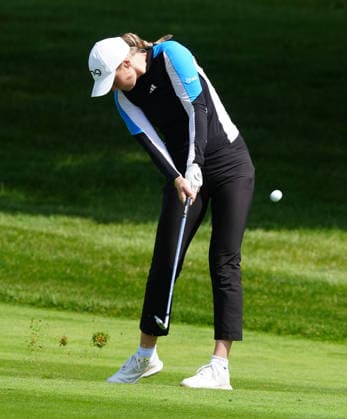 BELMONT, MI - JUNE 21: LPGA, Golf Damen golfer Cassie Porter plays her second shot on the 2nd hole hole on June 21, 2026, during the final round of the LPGA Meijer LPGA Classic for Simply Give at Blythefield Country Club in Belmont, Michigan. (Photo by Brian Spurlock Icon Sportswire) GOLF: JUN 21 LPGA Meijer LPGA Classic for Simply Give EDITORIAL USE ONLY Icon26062142