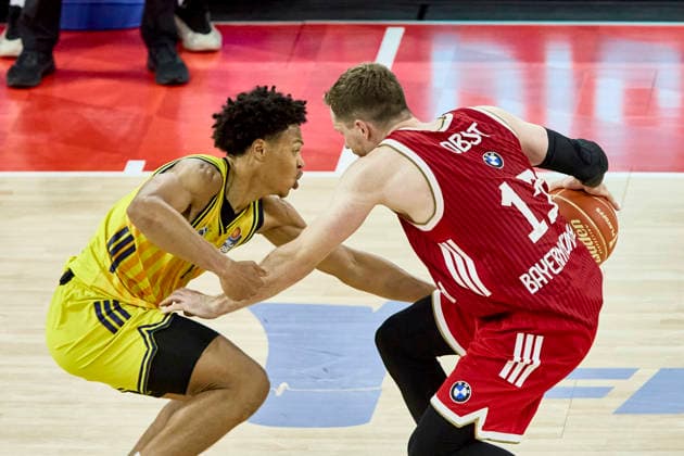 Deutsche Basketball Bundesliga (BBL), FC Bayern München Basketball vs ALBA Berlin, München FC Bayern Basketball, Berlin ALBA, 2026-06-21 in München (SAP Garden) OBST Andreas (FC Bayern München Basketball Shooting Guard (SG) Nr13-FCBB13), KAYIL Jack (ALBA Berlin Point Guard (PG) Nr7-BER7) sportworld München SAP Garden Bayern Deutschland *** German Basketball Bundesliga (BBL), FC Bayern Munich Basketball vs. ALBA Berlin, Munich FC Bayern Basketball, Berlin ALBA, June 21, 2026, at SAP Garden in Munich, OBST Andreas, FC Bayern Munich Basketball, Shooting Guard (SG), No. 13 (FCBB13), Jack Kayil, ALBA Berlin, Point Guard (PG), No. 7 (BER7), Sportworld Munich, SAP Garden, Bavaria, Germany,detected_source_language