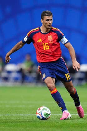 June 21, 2026, Atlanta, Georgia, United States: Rodri Hernandez of Spain drives the ball during the FIFA World Cup, WM, Weltmeisterschaft, Fussball 2026 Group H match between Spain and Saudi Arabia at Atlanta Stadium on June 21, 2026 in Atlanta, Georgia. Atlanta United States - ZUMAa181 20260621_zaa_a181_057 Copyright: xJosexBretonx