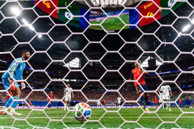 260621 Ferran Torres of Spain scores 5-0 behind goalkeeper Mohammed Alowais of Saudi Arabia (later disallowed) during the FIFA World Cup, WM, Weltmeisterschaft, Fussball 2026 football match between Spain and Saudi Arabia on June 21, 2026 in Atlanta. Photo: Ludvig Thunman BILDBYRAN kod LT LT0806 fotboll football soccer fotball vm fotbolls-vm fotball-vm fotbolls-vm 2026 fifa world cup 2026 day 11 bbeng *** June 21, 2026  Copyright: LUDVIGxTHUNMAN BB260621LT119