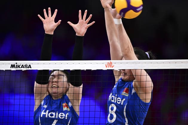 Turkiye v China - 2026 FIVB Volleyball Nations League ANKARA, TURKIYE - JUNE 21: Houyu Chen (8) and Zixuan Zhang (4) of China in action during the 2026 FIVB Volleyball Nations League (VNL) Week 2 match between Turkiye and China at the Ankara Sports Hall in Ankara, Turkiye on June 21, 2026. Mehmet Futsi Anadolu Ankara Turkey. Editorial use only. Please get in touch for any other usage.  Copyright: x2026xAnadoluxMehmetxFutsix