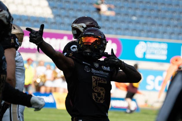 5 Rhein Fire Nazir Streater celebration Copyright: xFootxBowl MijoxLubecxpacho4kx