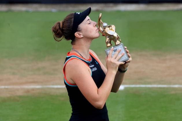 DEU, Berlin Tennis Open, Finale, 21.06.2026, Rot-Weiss Tennisanlage, Steffi-Graf-Stadion, Berlin, DEU, Berlin Tennis Open, Finale, im Bild Linda Noskova (CZE), Pokal *** GER, Berlin Tennis Open, Final, June 21, 2026, Rot Weiss Tennis Complex, Steffi Graf Stadium, Berlin, GER, Berlin Tennis Open, Final, pictured nordphotoxGmbHx xEngler nph00076