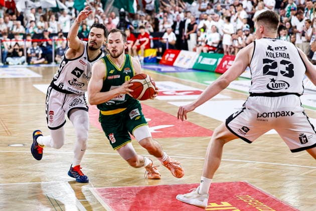WARSZAWA 21.06.2026 KOSZYKOWKA MEZCZYZN MECZ GAME 7 FINAL ORLEN BASKET LIGA LEGIA WARSZAWA - ORLEN ZASTAL ZIELONA GORA NZ andrzej pluta, conley garrison, FOT. TOMASZ SOKOLOWSKI 058sport.pl NEWSPIX.PL --- newspix.pl POLAND OUT! 