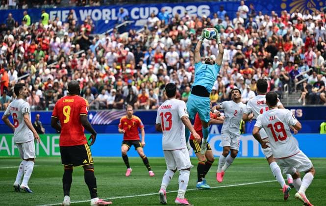 Iran s Alireza Beiranvand catches the ball during a soccer game between Belgian national team, Nationalteam Red Devils and Iran, on Sunday 21 June 2026, at the SoFi stadium in Los Angeles, the second game in the group stage of the FIFA World Cup, WM, Weltmeisterschaft, Fussball 2026 in the United States of America. The Diables Rouges - Rode Duivels were drawn into Group G. DIRKxWAEM  x178649781x