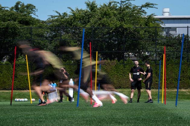 June 21, 2026, Vancouver, Bc, CANADA: Canada players run drills during a FIFA World Cup, WM, Weltmeisterschaft, Fussball soccer training session, in Vancouver, on Sunday, June 21, 2026. Canada News - June 21, 2026  - ZUMAc35_ 20260621_zaf_c35_061 Copyright: xEthanxCairnsx