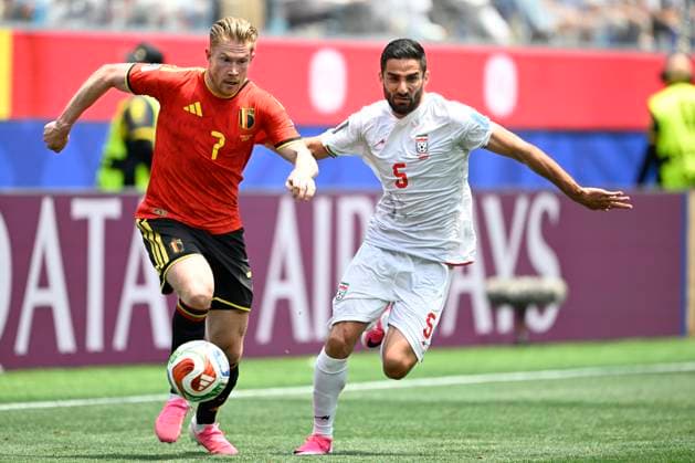Belgium vs Iran - FIFA World Cup, WM, Weltmeisterschaft, Fussball 2026 LOS ANGELES, USA - JUNE 21 : De Bruyne Kevin forward of Belgium, Mohammadi Milad defender of Iran in action during the FIFA World Cup 2026 Group G match between Belgium and Iran at the SOFI STADIUM on June 21, 2026 in Los Angeles, USA, 21 06 2026 Los Angeles United States of America  Copyright: xNicoxVereeckenx