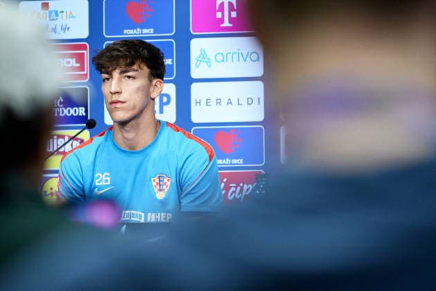 Alexandria, USA, 210626. Croatian national football team press conference, PK, Pressekonferenz at the training center of the World Cup base camp, located at the Episcopal Gymnasium. In the photo: Petar Musa. Photo: Boris Kovacev CROPIX Copyright: xxBorisxKovacevx stanisic_musa3-210626