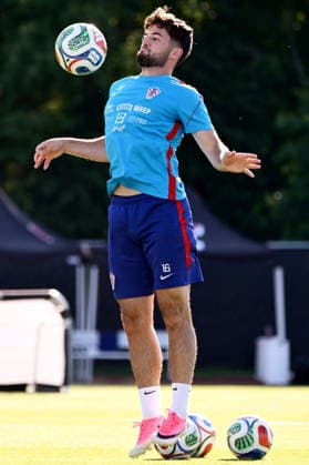 Alexandria, USA, 210626. Croatian national football team training at the training center of the World Cup base camp, located at the Episcopal Gymnasium. In the photo: Martin Baturina. Photo: Boris Kovacev CROPIX Copyright: xxBorisxKovacevx trening_hrvatska1-210626