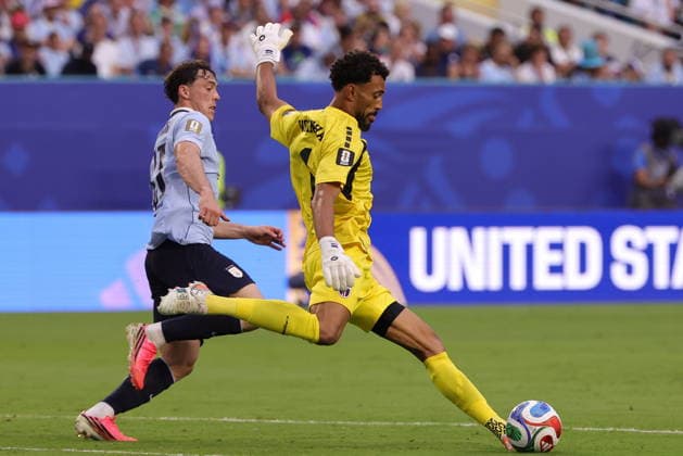 FIFA World Cup, WM, Weltmeisterschaft, Fussball 2026 - Group H - Uruguay vs Cape Verde Goalkeeper Vozinha of Cape Verde in action during the FIFA World Cup 2026 group stage match Uruguay against Cape Verde, in Miami, Florida, USA, 21 June 2026. MIAMI United States  Copyright: xCRISTOBALxHERRERA-ULASHKEVICHx