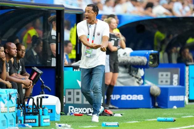 Trainer Pedro Leitao Brito (Cabo Verde) gestures during the FIFA World Cup, WM, Weltmeisterschaft, Fussball 2026 Group H match between Uruguay and Cabo Verde at Miami Stadium on June 21, 2026 in Miami, United States. (Photo by Alex Gottschalk DeFodi Images) - *** Coach Pedro Leitao Brito of Cape Verde gestures during the 2026 FIFA World Cup Group H match between Uruguay and Cape Verde at Miami Stadium on June 21, 2026, in Miami, United States. Photo by Alex Gottschalk, DeFodi Images,detected_source_language