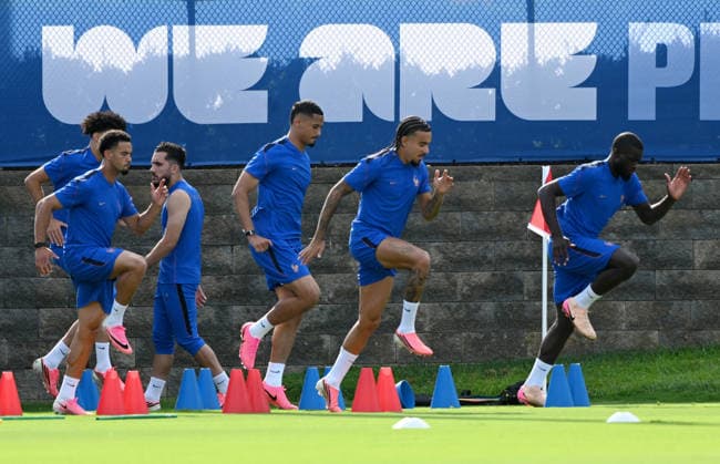 2026 World Cup - French national team, Nationalteam Training Session in Philadelphia Kylian Mbappe of France during a training session of the French national team, at Philadelphia university on June 21, 2026 in Philadelphia, Pennsylvania. Photo by Olivier Douliery ABACAPRESS.COM Philadelphia Pennsylvania United States  Copyright: xDoulieryxOlivier ABACAx